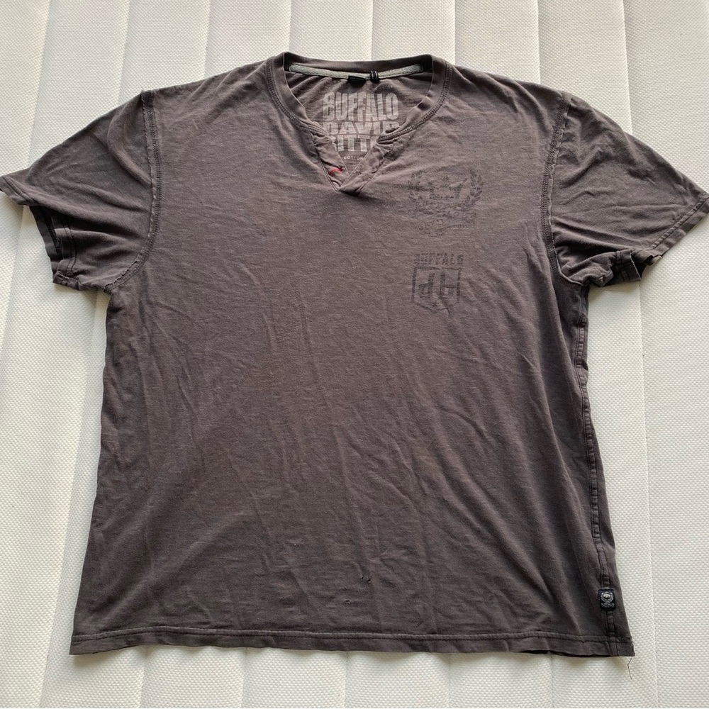 Buffalo David Bitton Men's Charcoal V-Neck Short Sleeve Tee